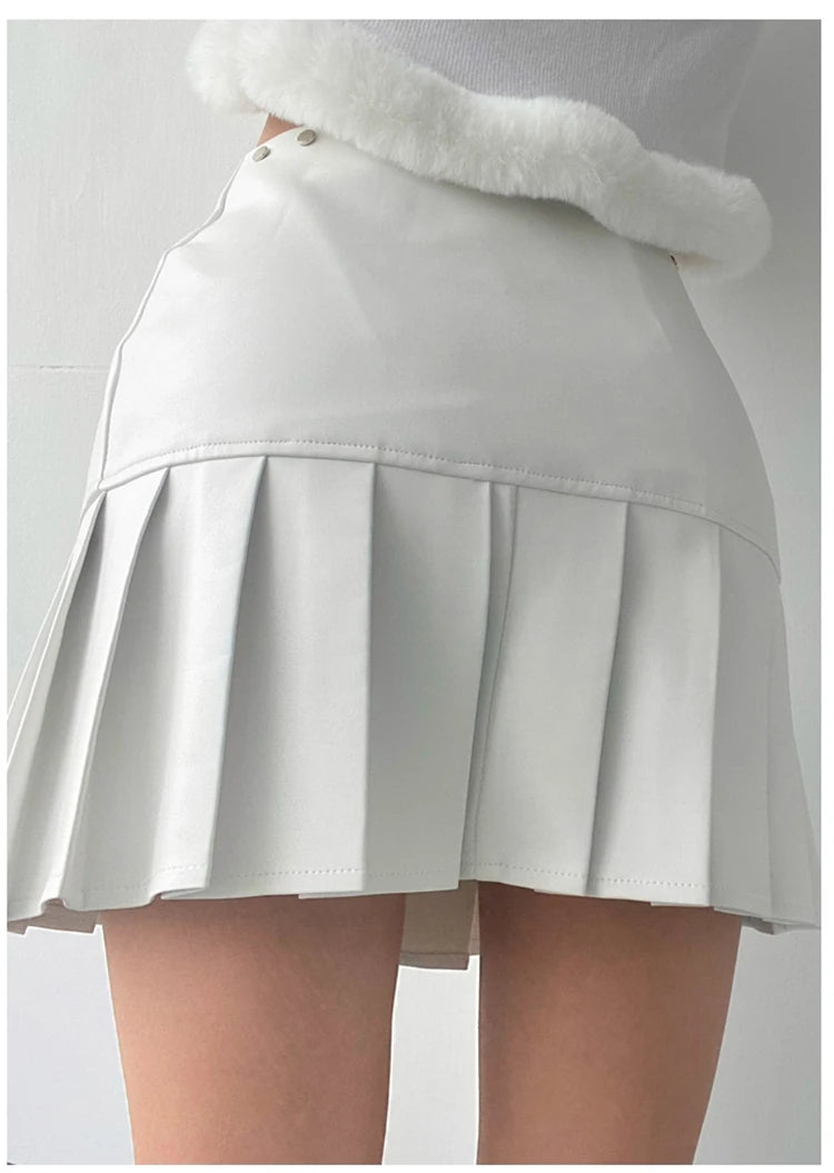 Retro White & Black Pu Leather Mini Pleated Skirt