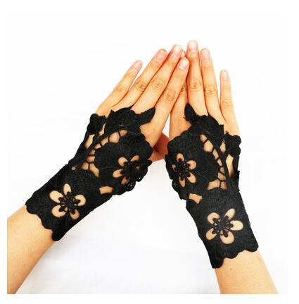 embroidery flower glove 4 / one size